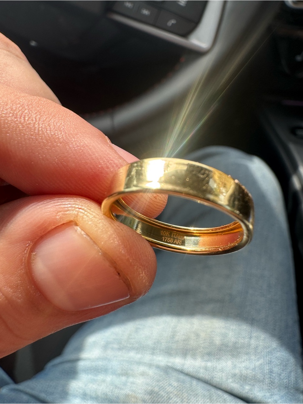 Authentic vintage 10k Gold Band Ring - Picture 4 of 13